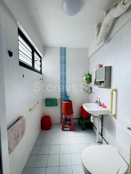 4 Room (4A) HDB for Sale in  266 Bukit Batok East Avenue 4 - Image 9